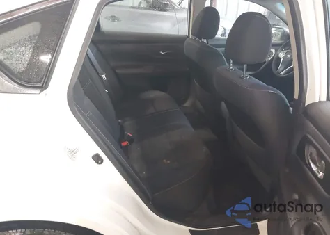 2018 Nissan Altima 2.5 S z USA, uszkodzony, nr VIN 1N4AL3AP5JC223830